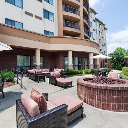 Courtyard By Marriott Atlanta Buford Mall Of Georgia Esterno foto