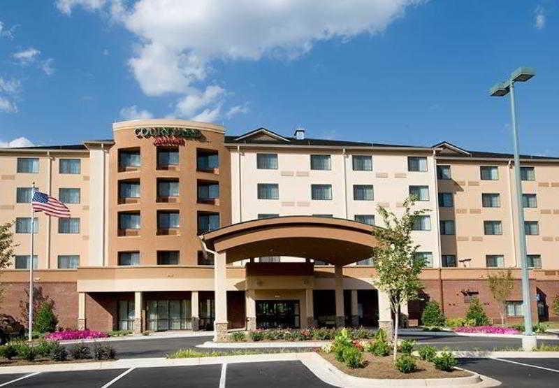 Courtyard By Marriott Atlanta Buford Mall Of Georgia Esterno foto