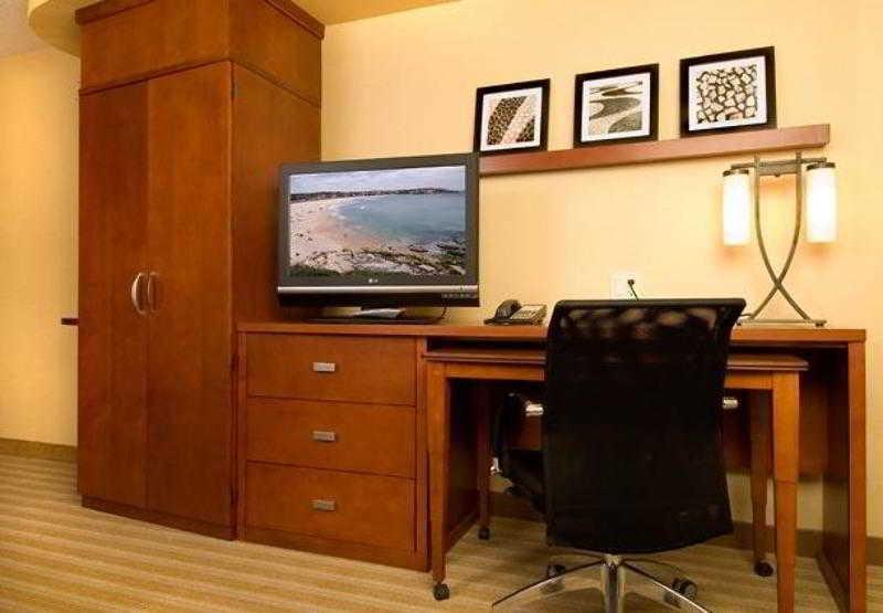 Courtyard By Marriott Atlanta Buford Mall Of Georgia Esterno foto
