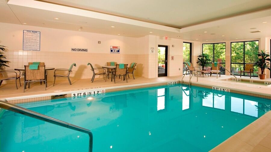 Courtyard By Marriott Atlanta Buford Mall Of Georgia Esterno foto